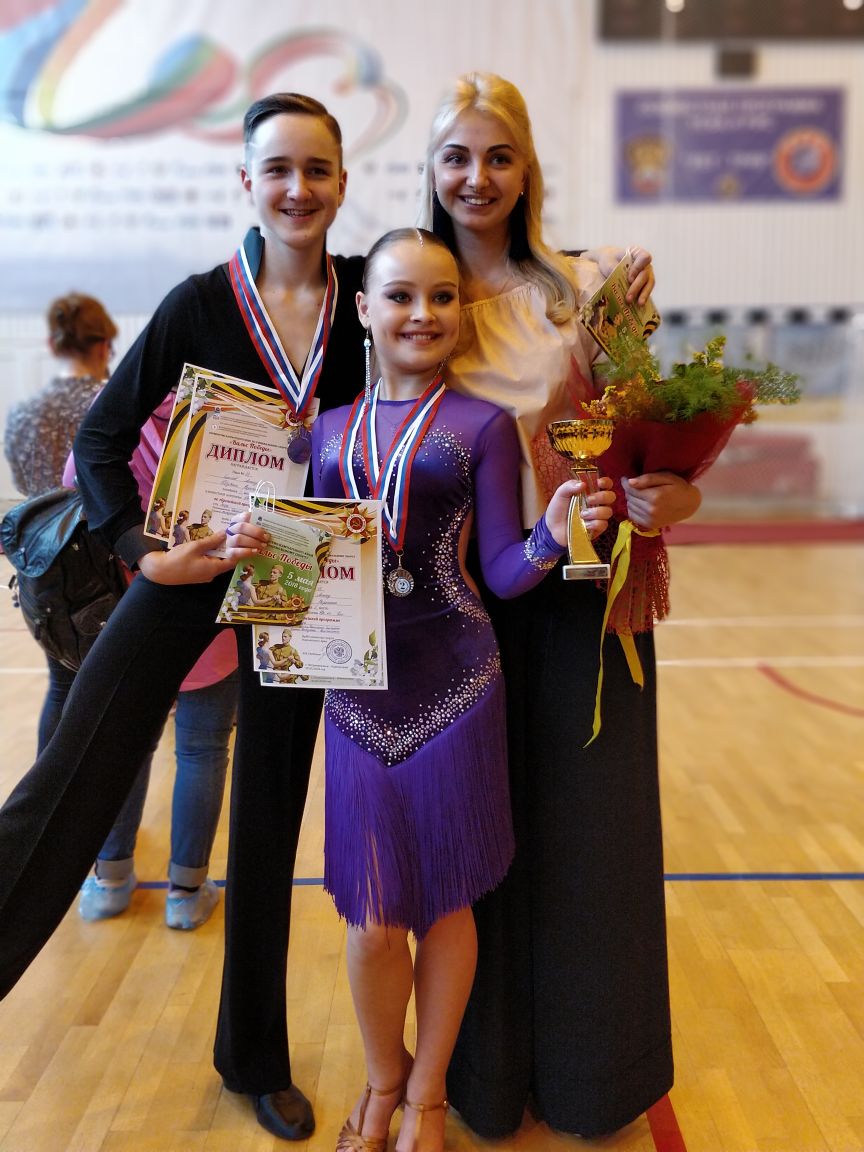 5 мая в ФОК Звездный прошел ежегодный краевой конкурс по спортивным бальным танцам «Вальс победы».