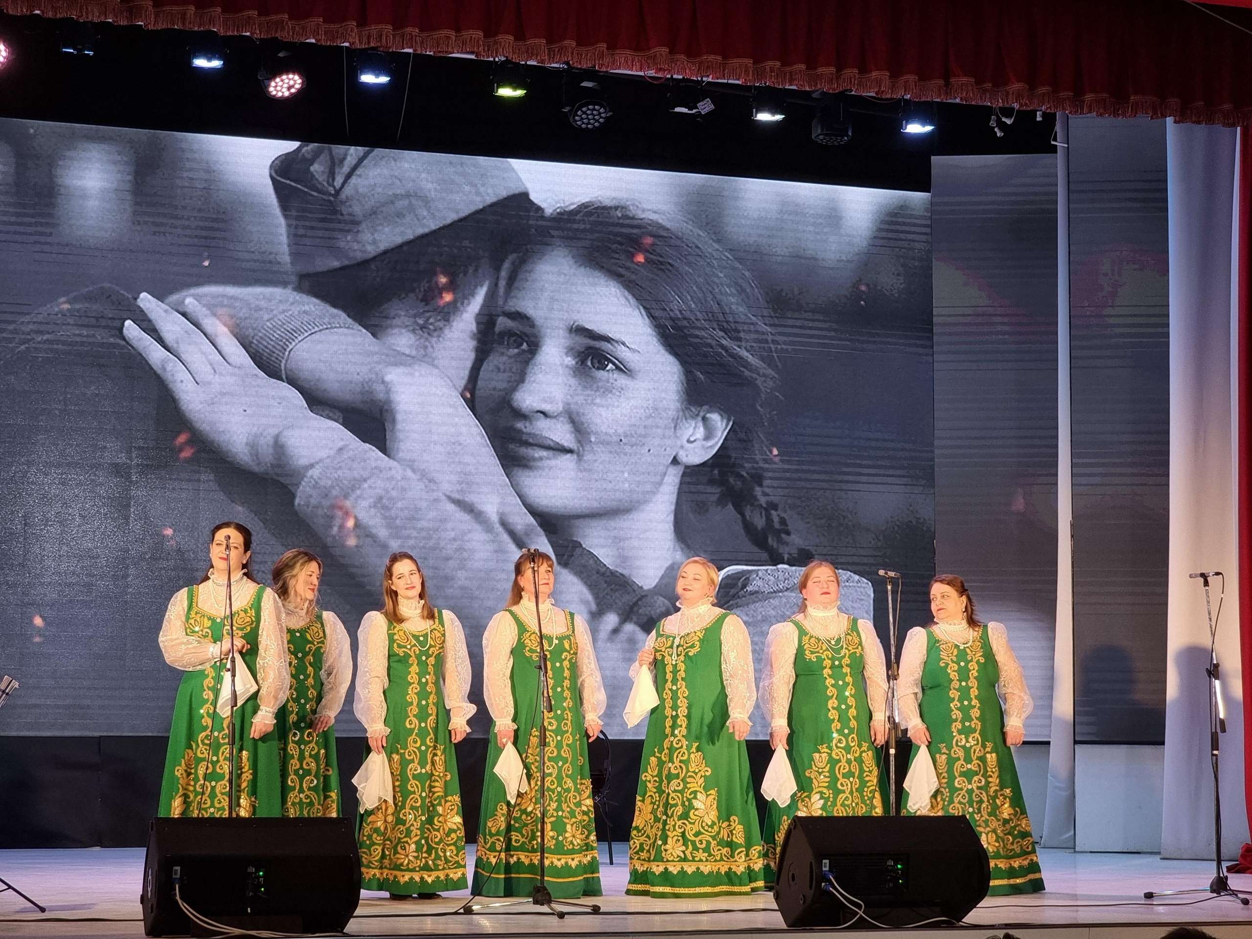 6 апреля 2024 года в Центре культуры и досуга "Сероглазка", состоялся отчетный концерт народного хора имени В. Михалева